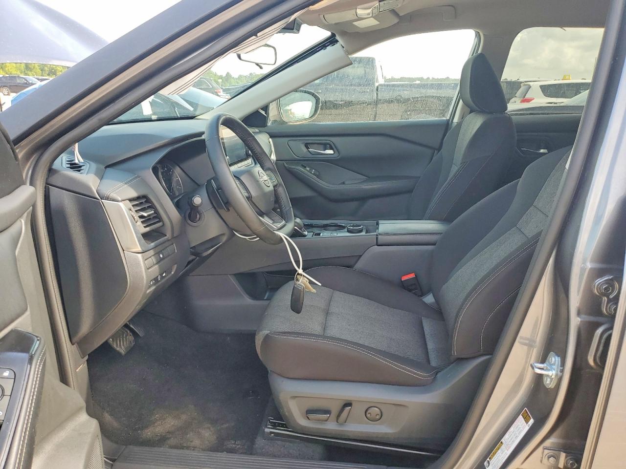 2025 NISSAN ROGUE