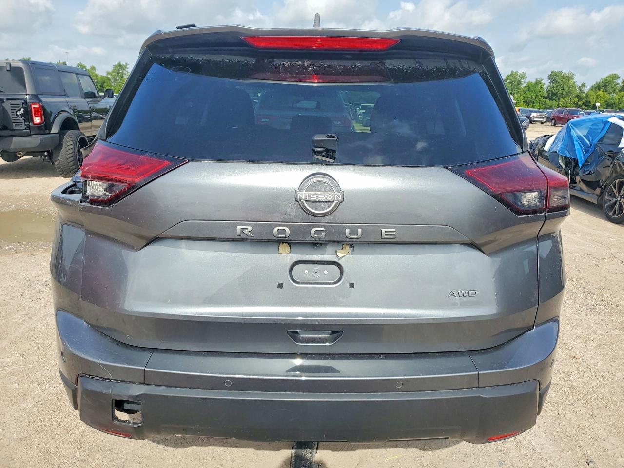 2025 NISSAN ROGUE
