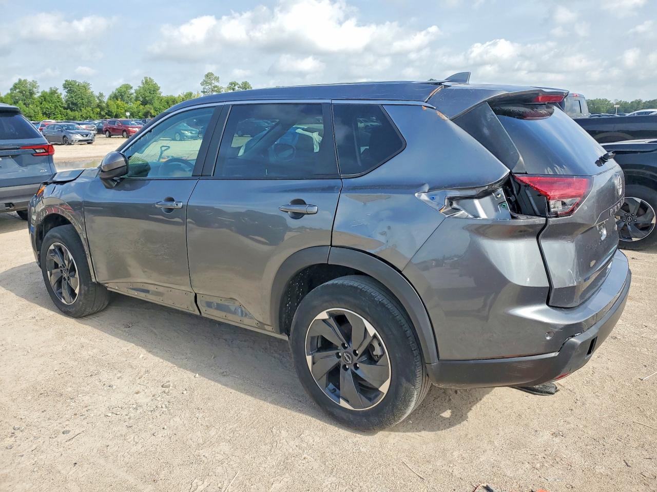 2025 NISSAN ROGUE