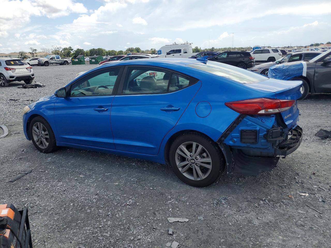 2018 HYUNDAI ELANTRA