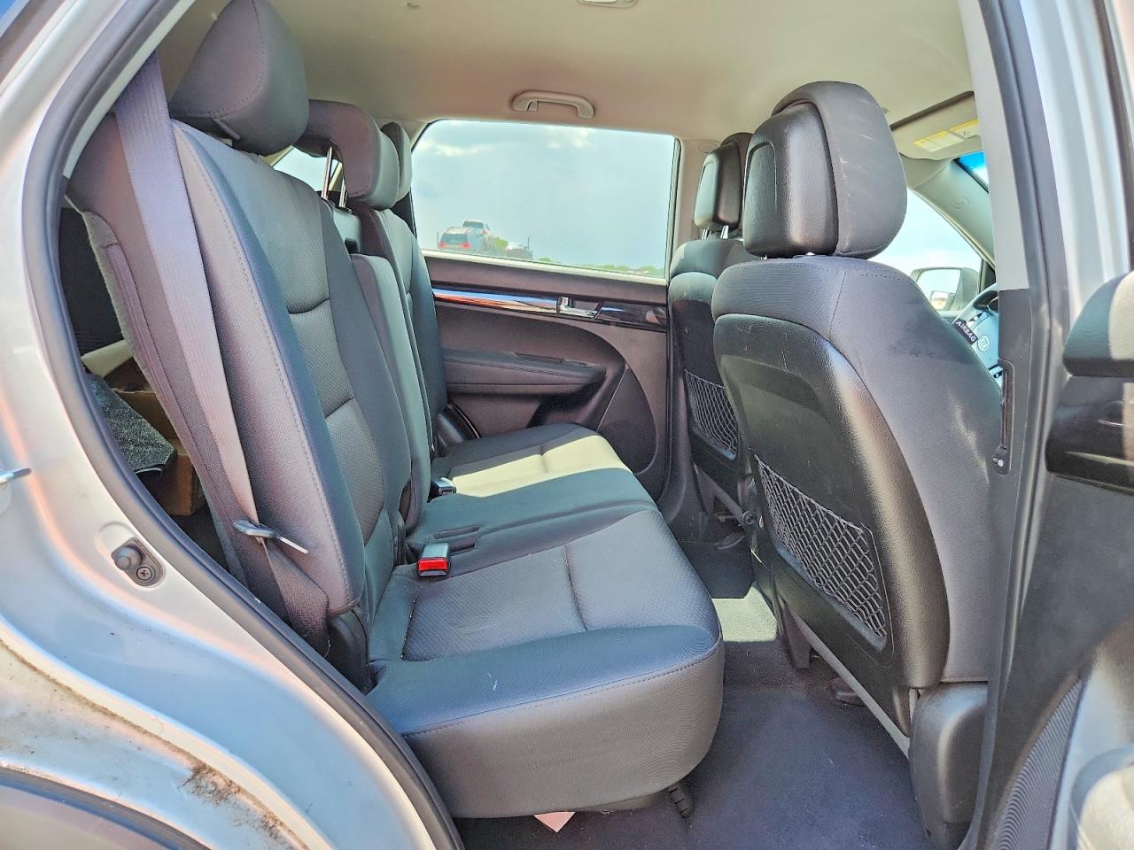 2012 KIA SORENTO