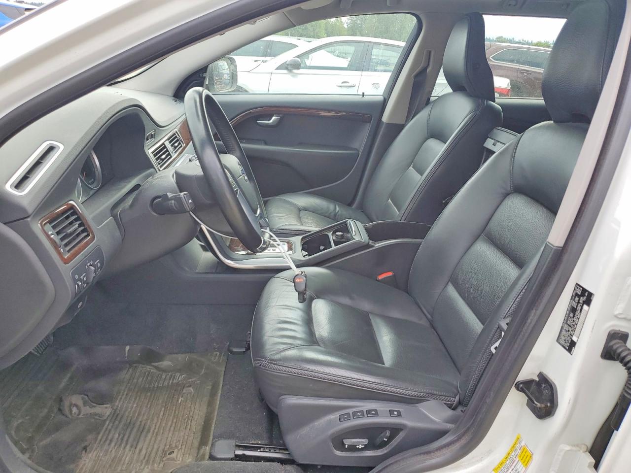 2011 VOLVO XC70