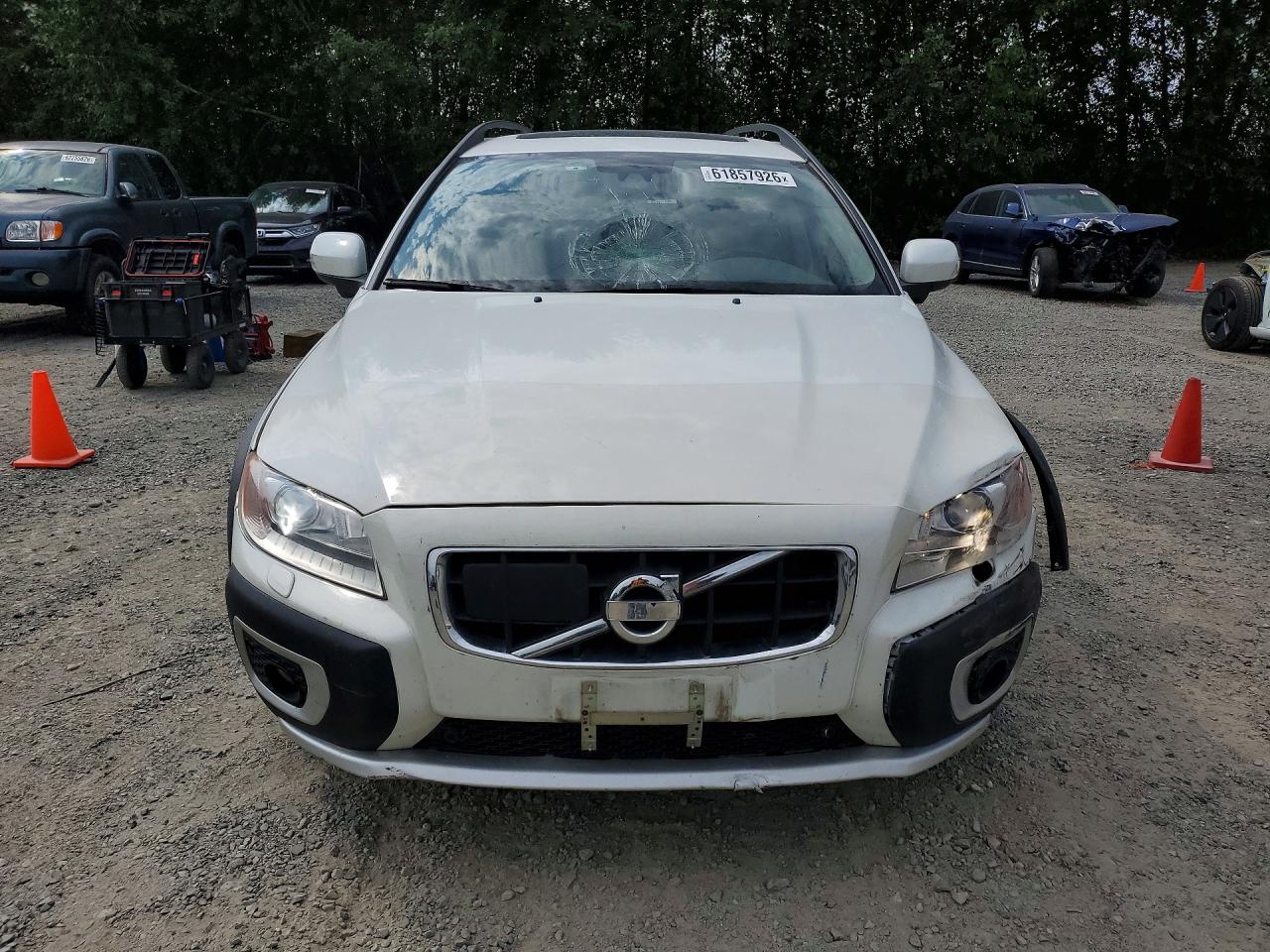 2011 VOLVO XC70