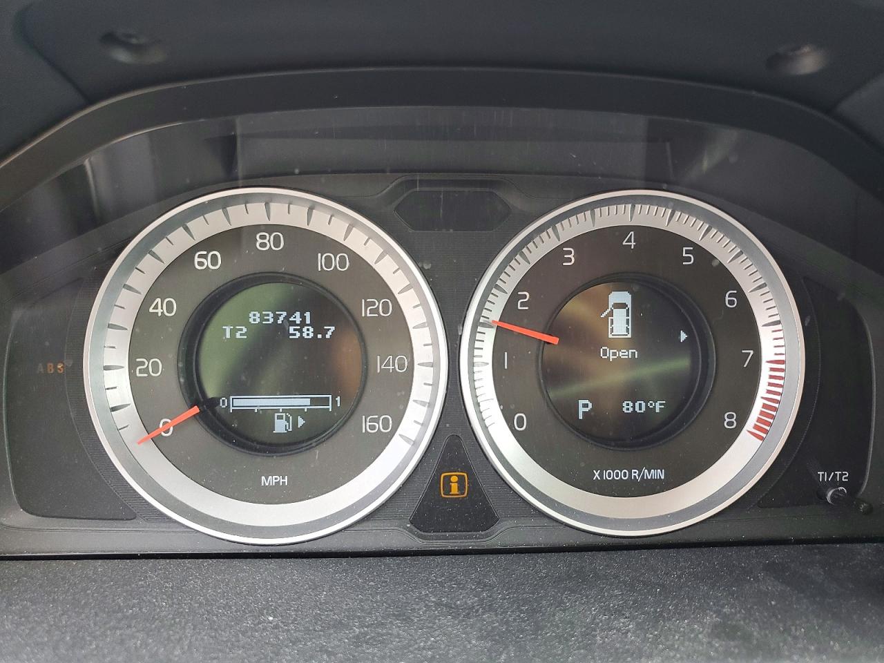 2011 VOLVO XC70