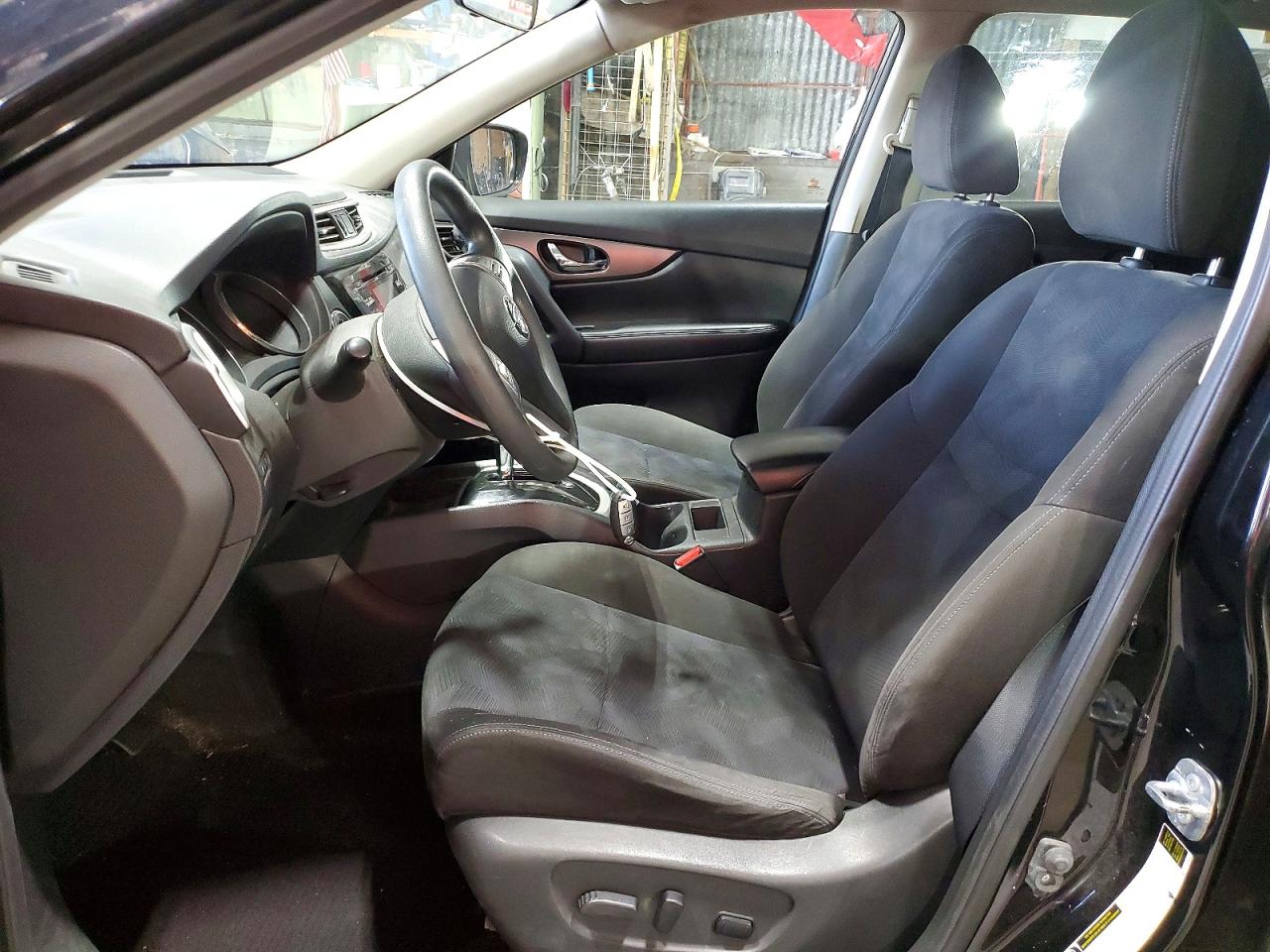 2015 NISSAN ROGUE