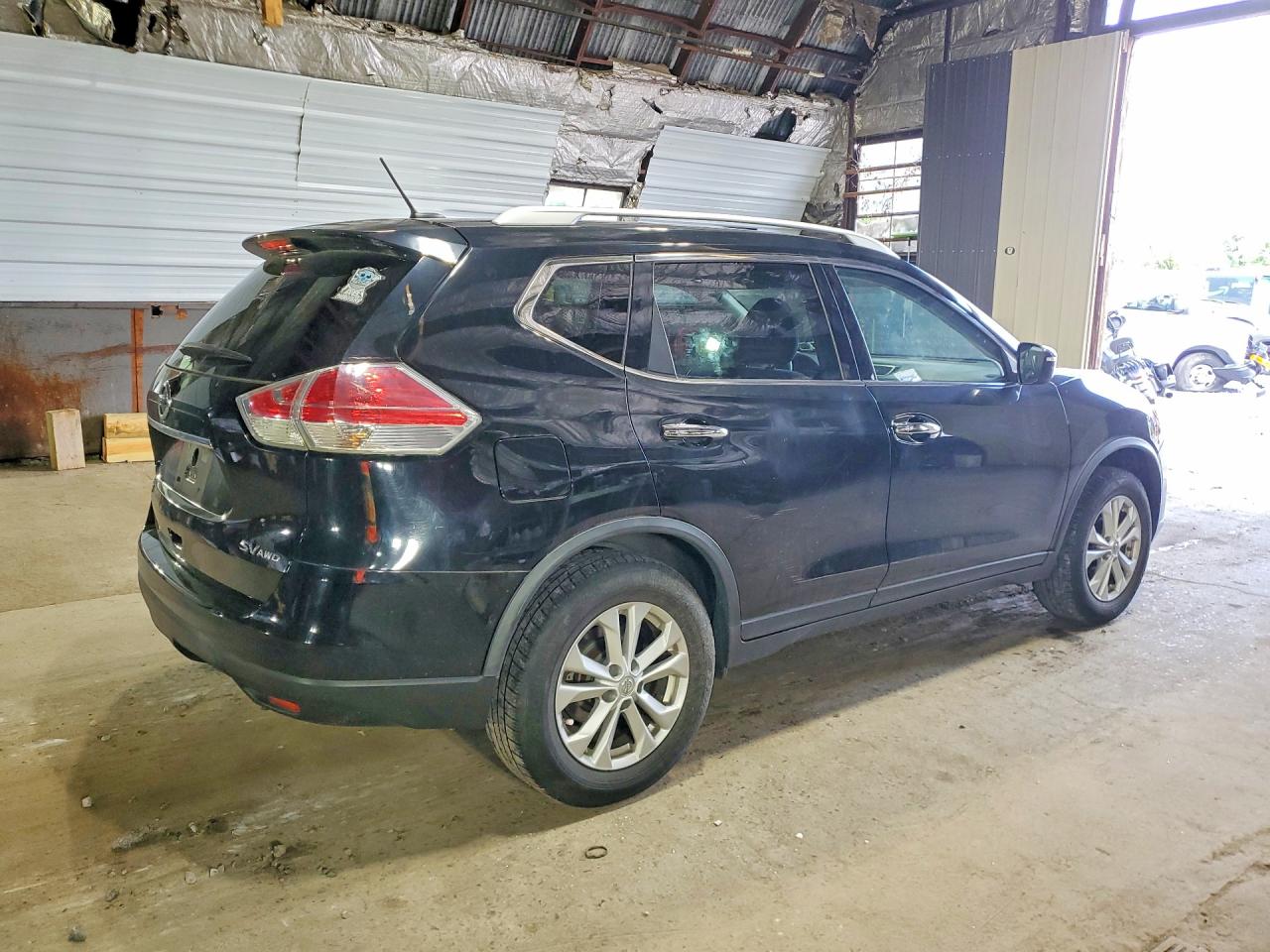 2015 NISSAN ROGUE