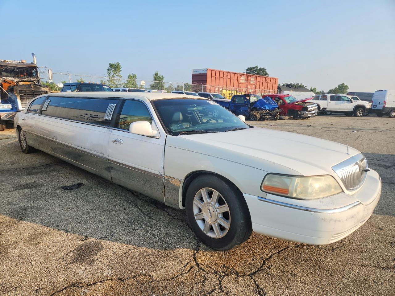 2008 LINCOLN TOWNCAR