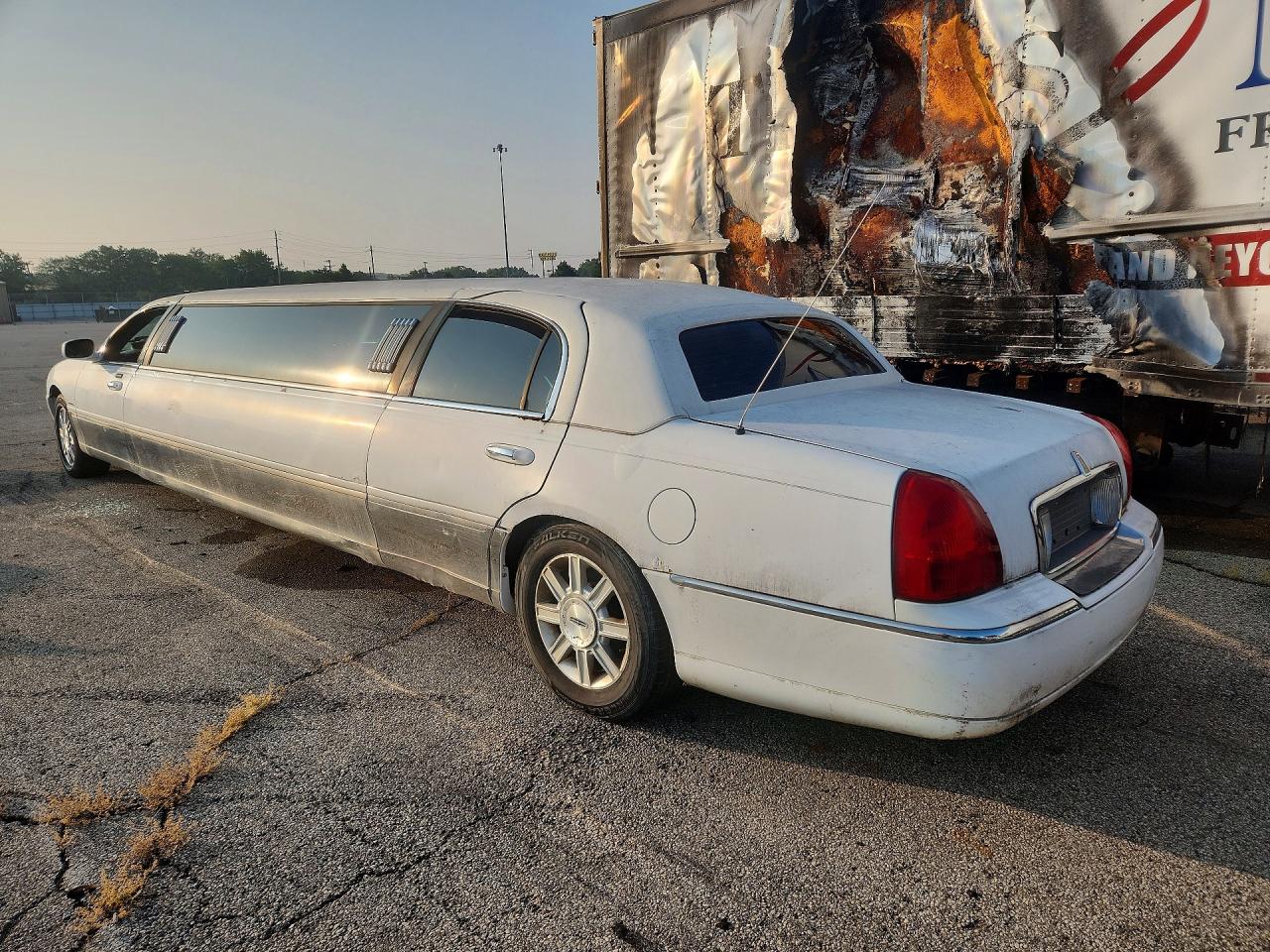 2008 LINCOLN TOWNCAR
