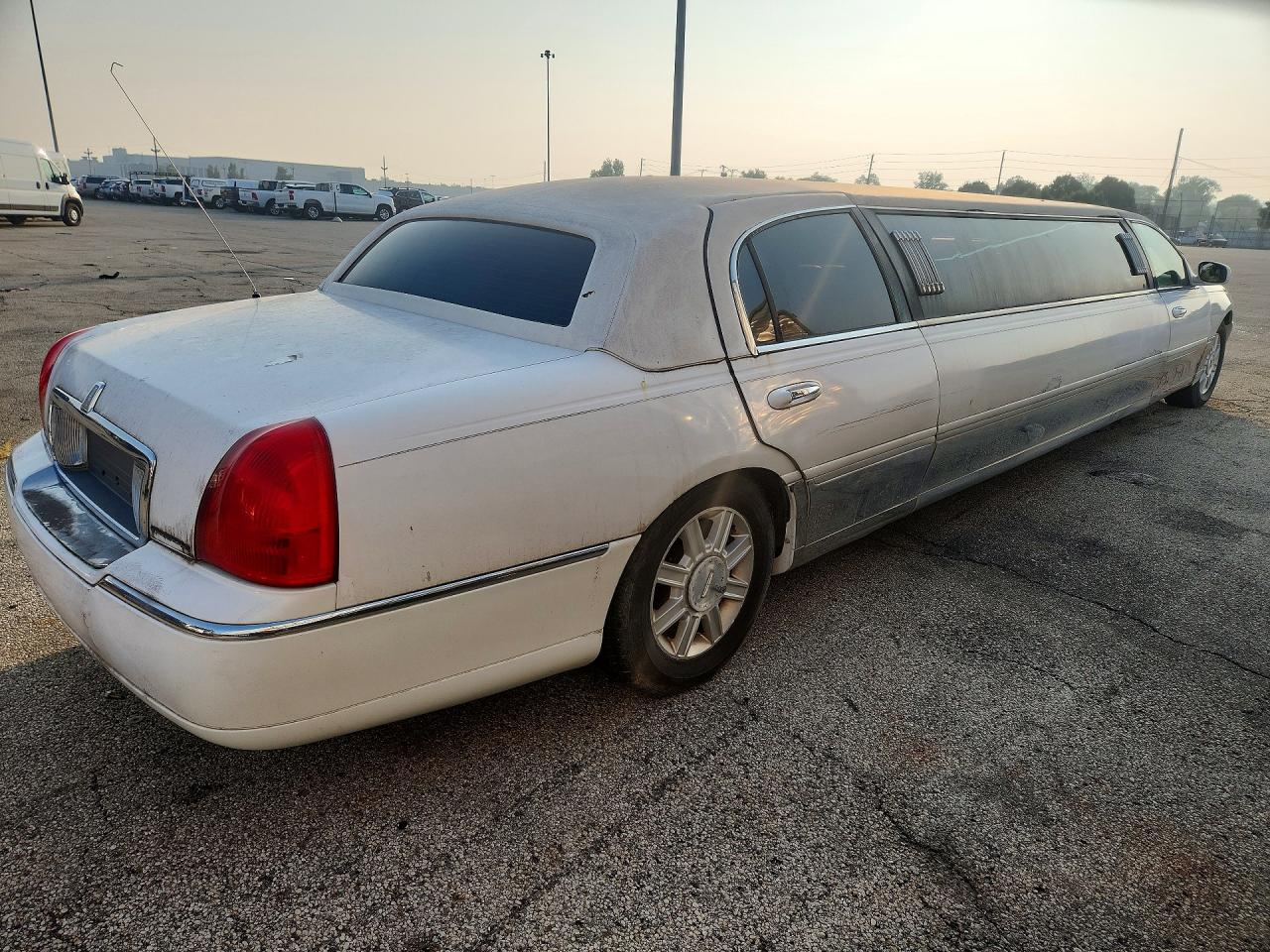 2008 LINCOLN TOWNCAR