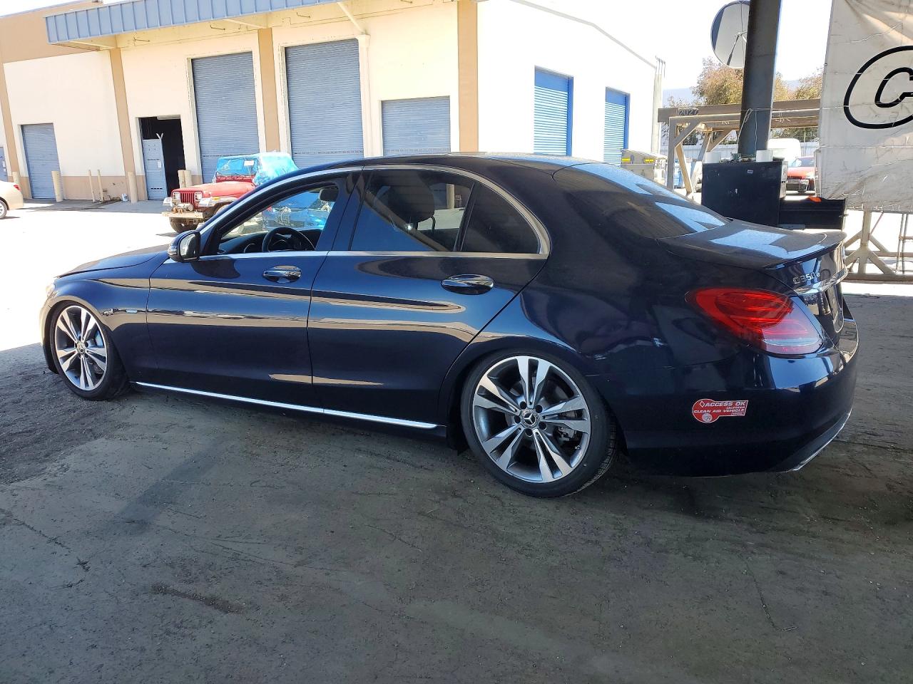 2017 MERCEDES-BENZ C-CLASS