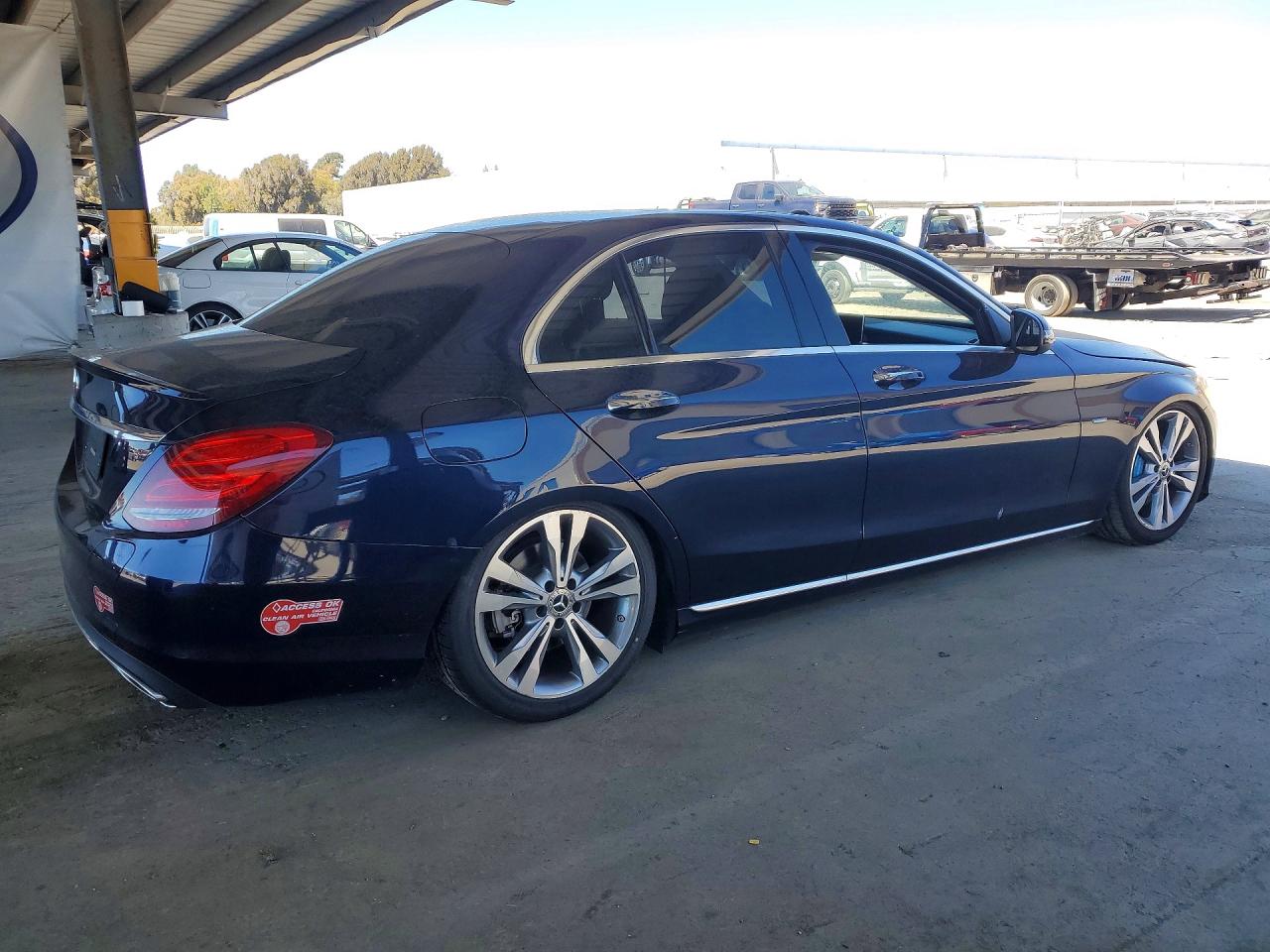 2017 MERCEDES-BENZ C-CLASS