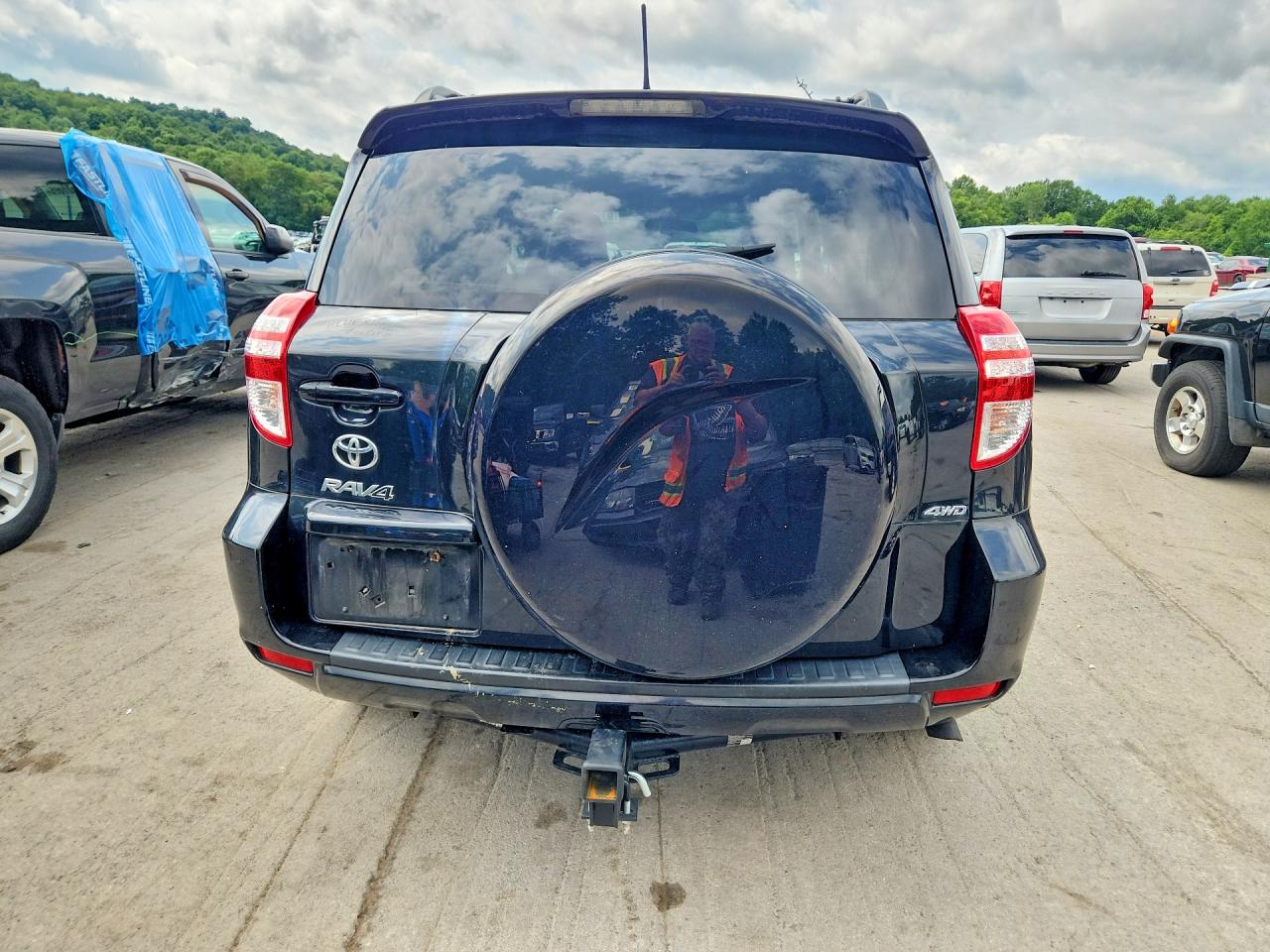 2011 TOYOTA RAV4