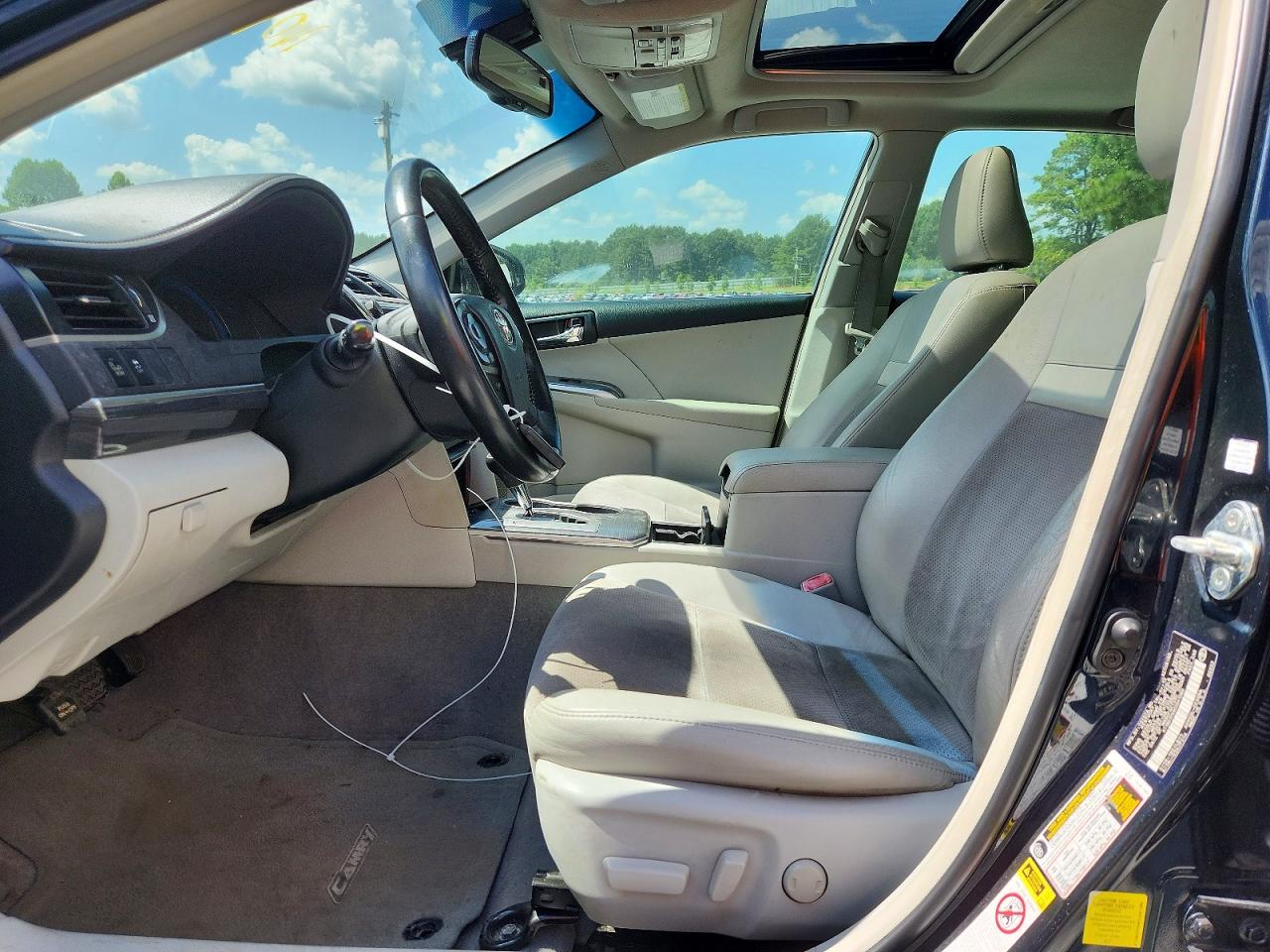 2012 TOYOTA CAMRY SOLA