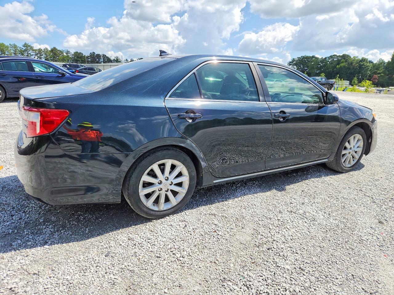2012 TOYOTA CAMRY SOLA