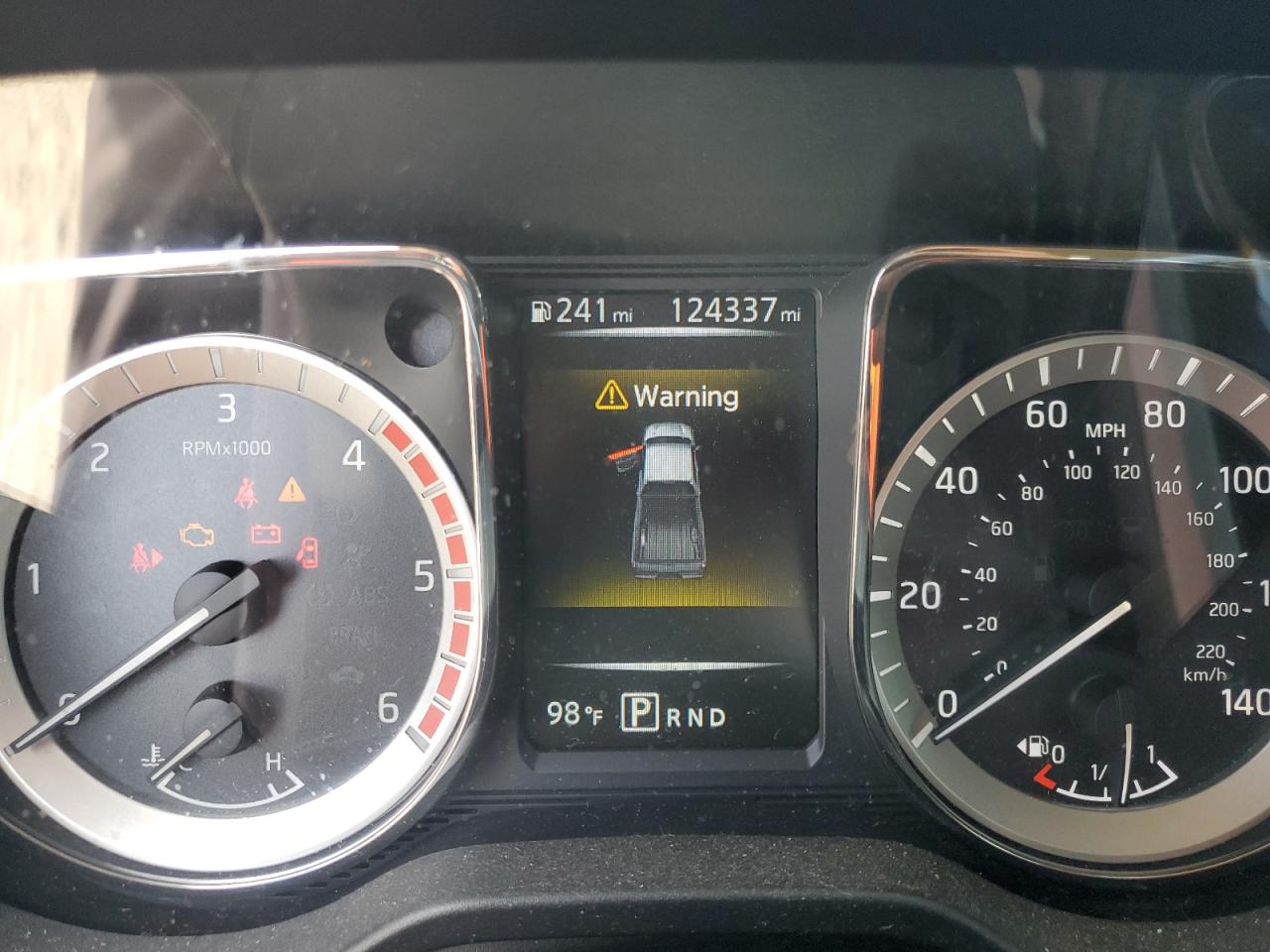 2016 NISSAN TITAN