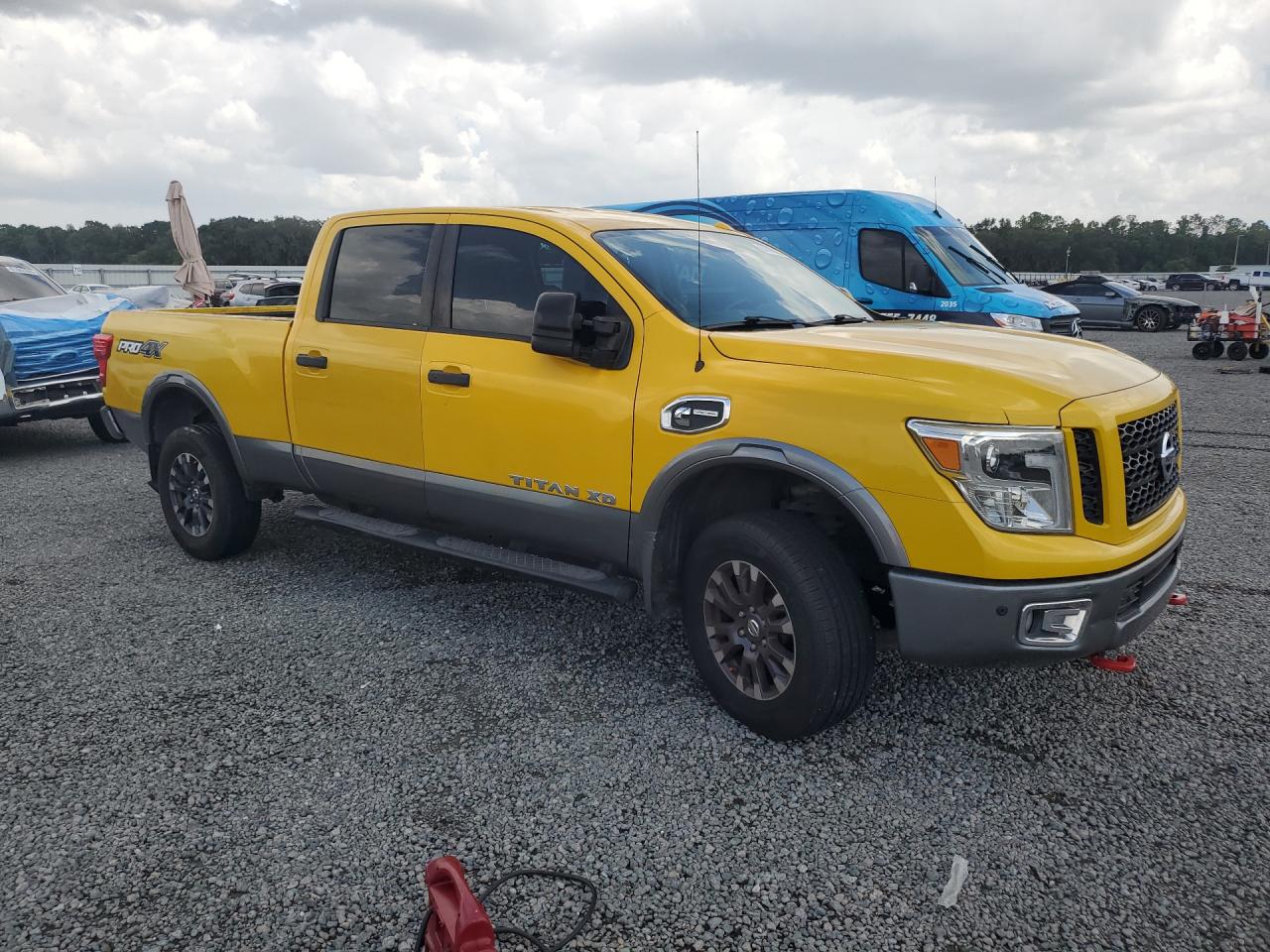 2016 NISSAN TITAN