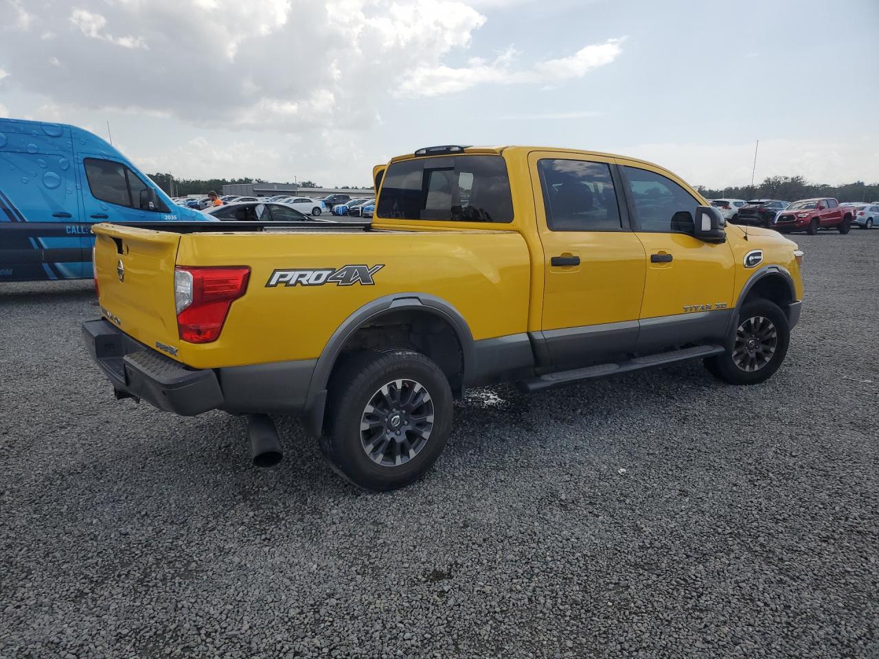 2016 NISSAN TITAN