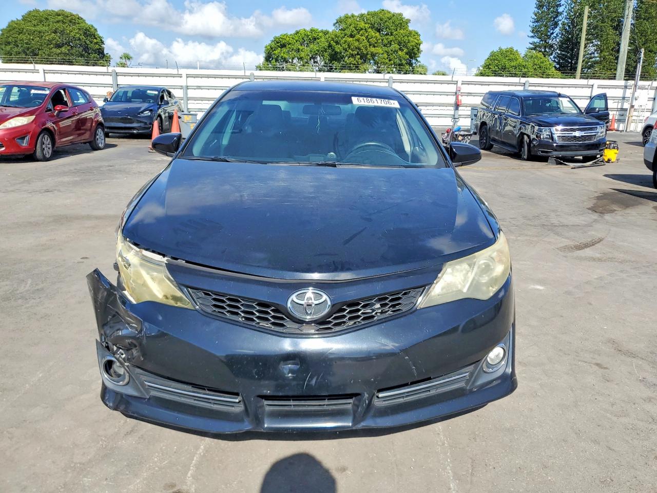 2014 TOYOTA CAMRY