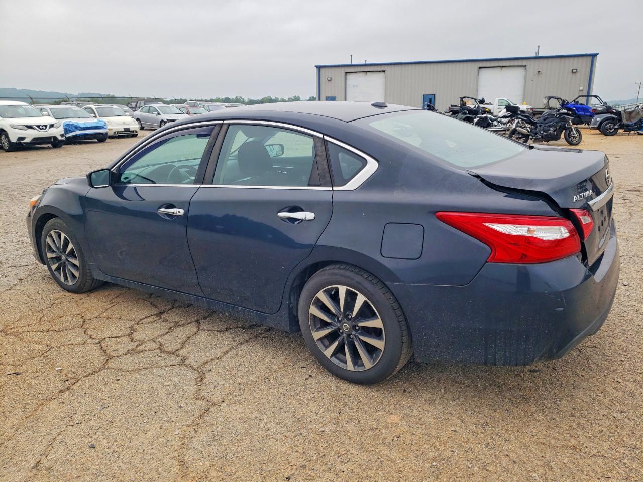 2017 NISSAN ALTIMA