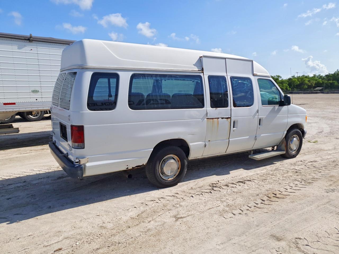 2006 FORD ECONOLINE