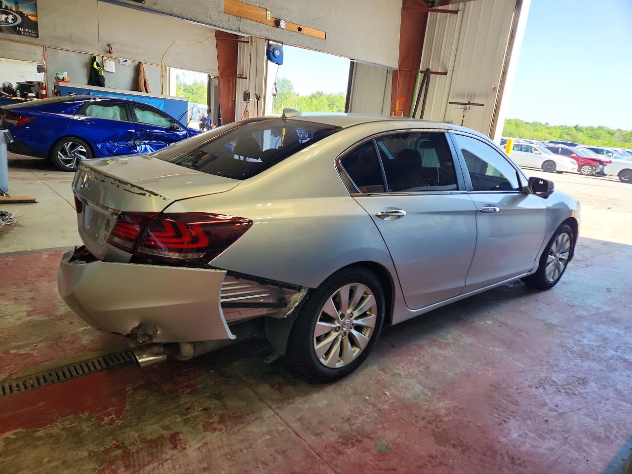 2015 HONDA ACCORD