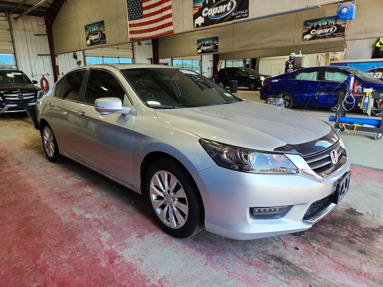 2015 HONDA ACCORD