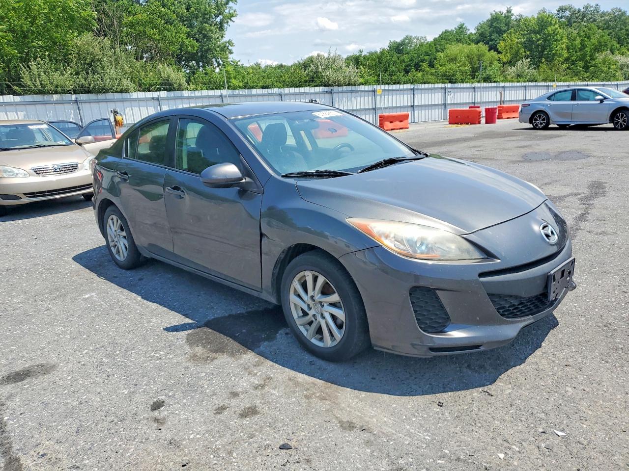 2012 MAZDA 3