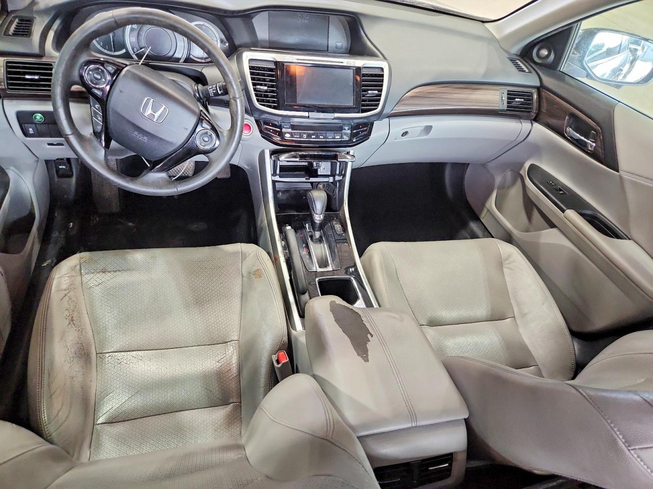 2017 HONDA ACCORD