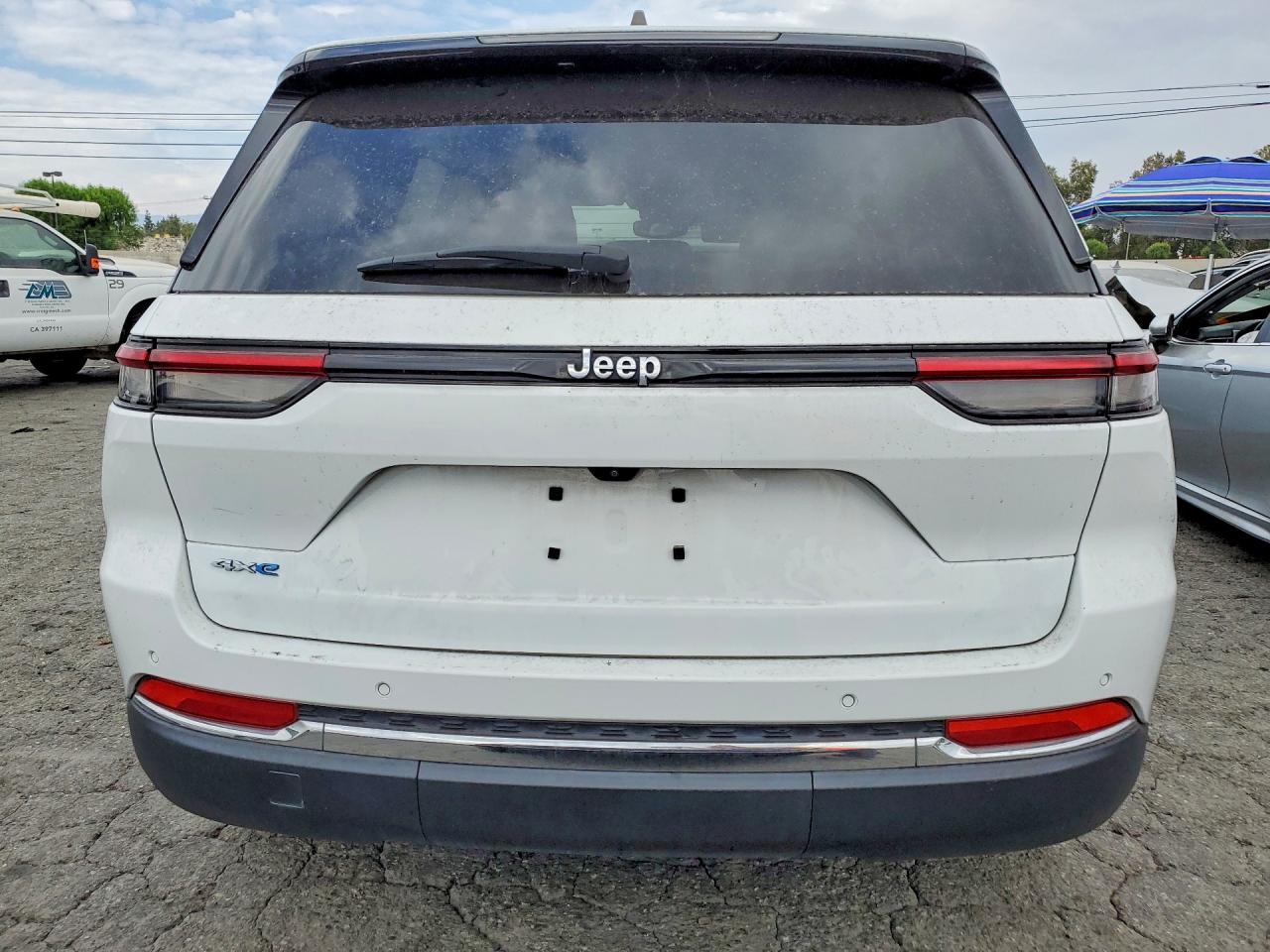 2024 JEEP CHEROKEE