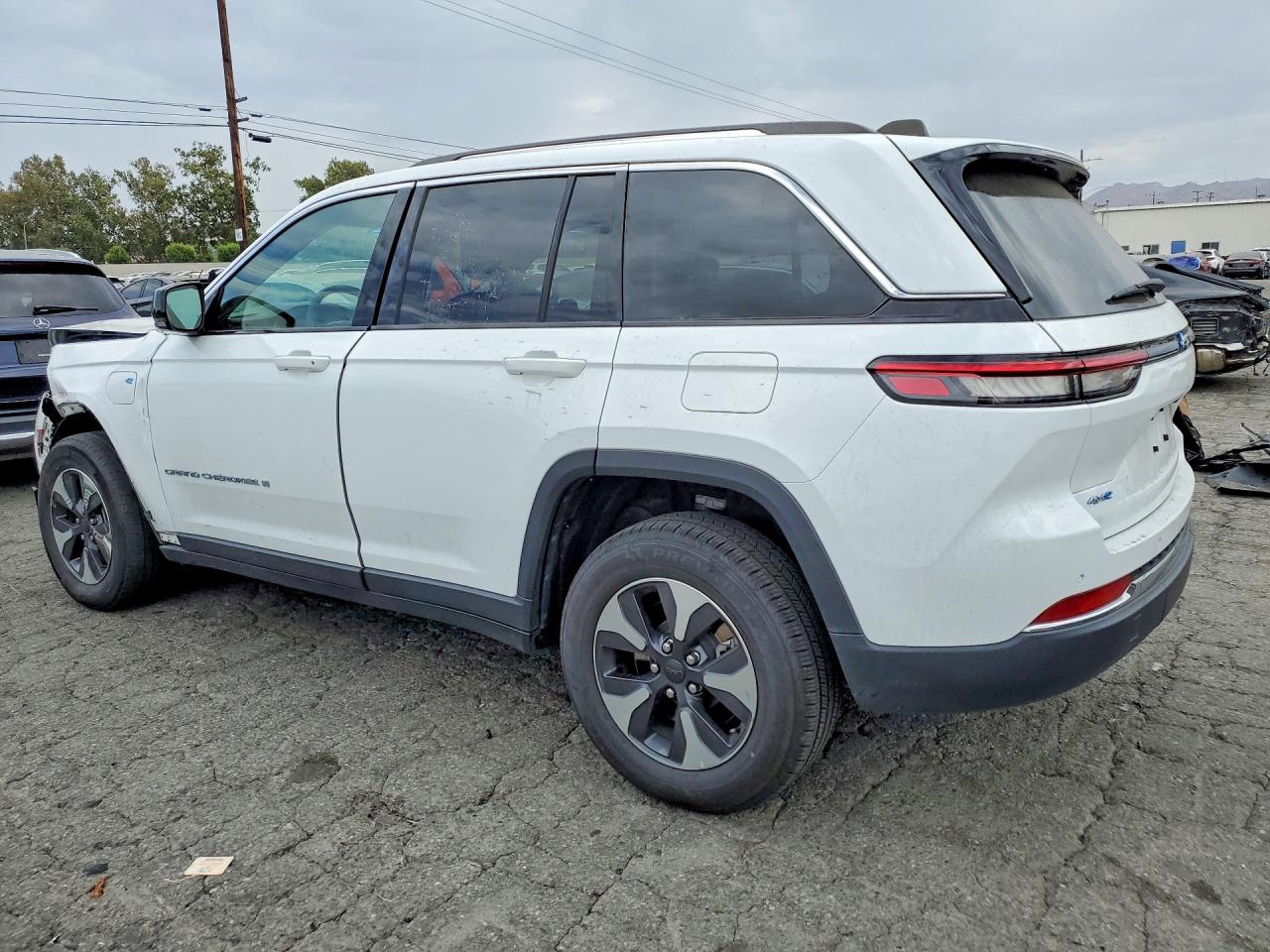 2024 JEEP CHEROKEE