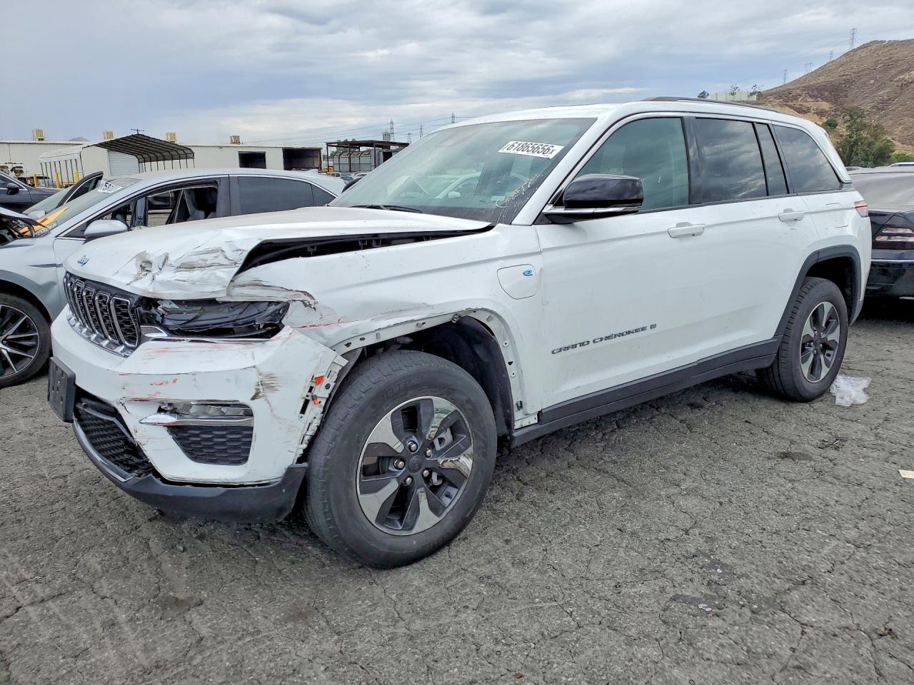 2024 JEEP CHEROKEE