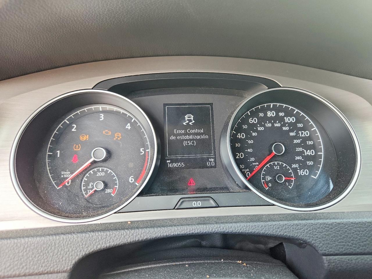 2015 VOLKSWAGEN GOLF