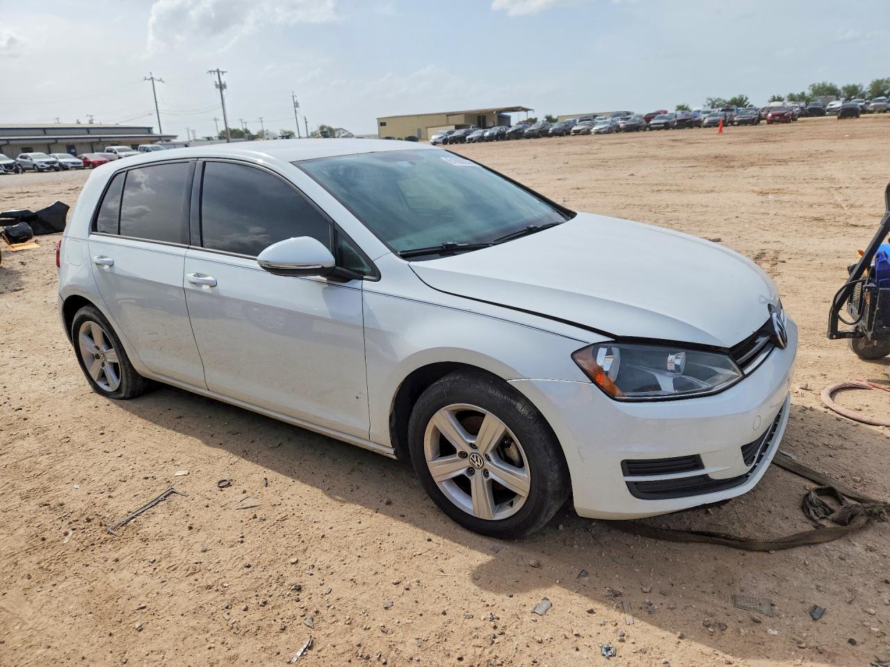 2015 VOLKSWAGEN GOLF