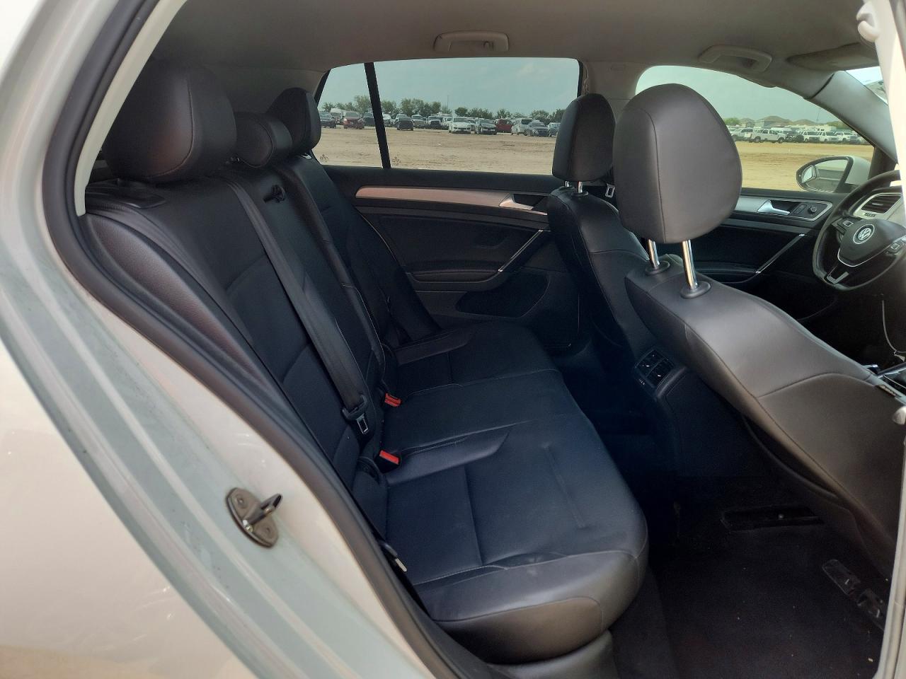 2015 VOLKSWAGEN GOLF