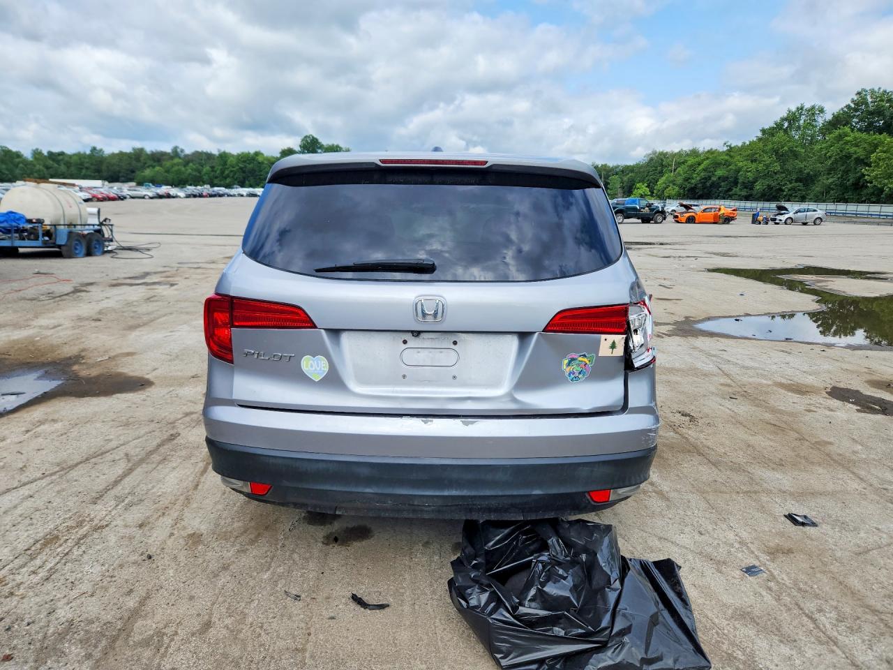 2017 HONDA PILOT