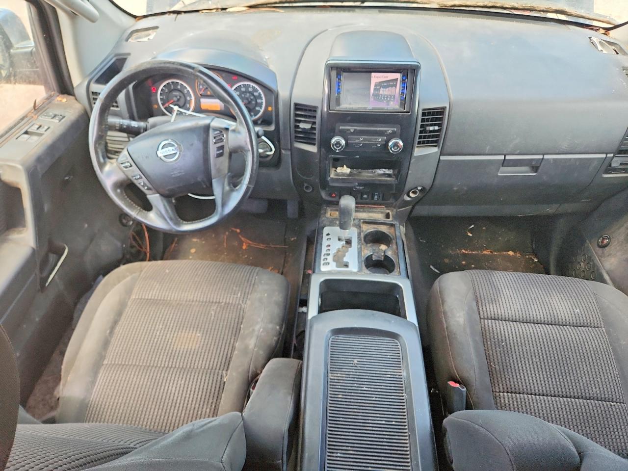 2014 NISSAN TITAN