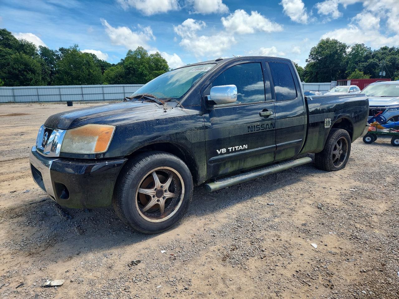 2014 NISSAN TITAN