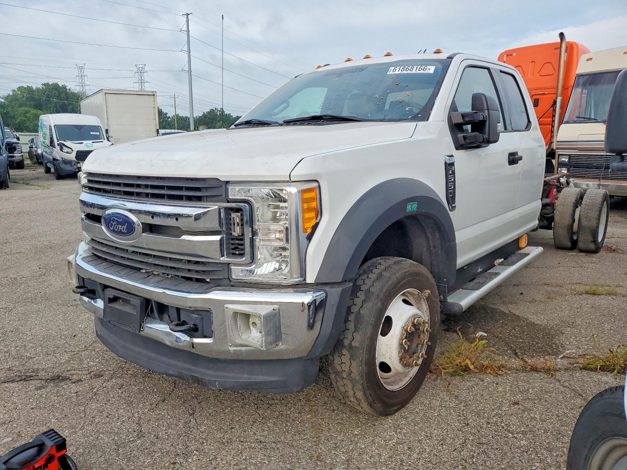 2017 FORD F550