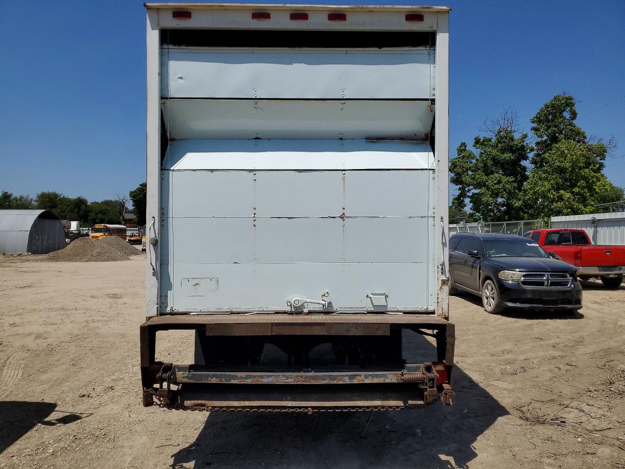1995 INTERNATIONAL 4000 SERIE