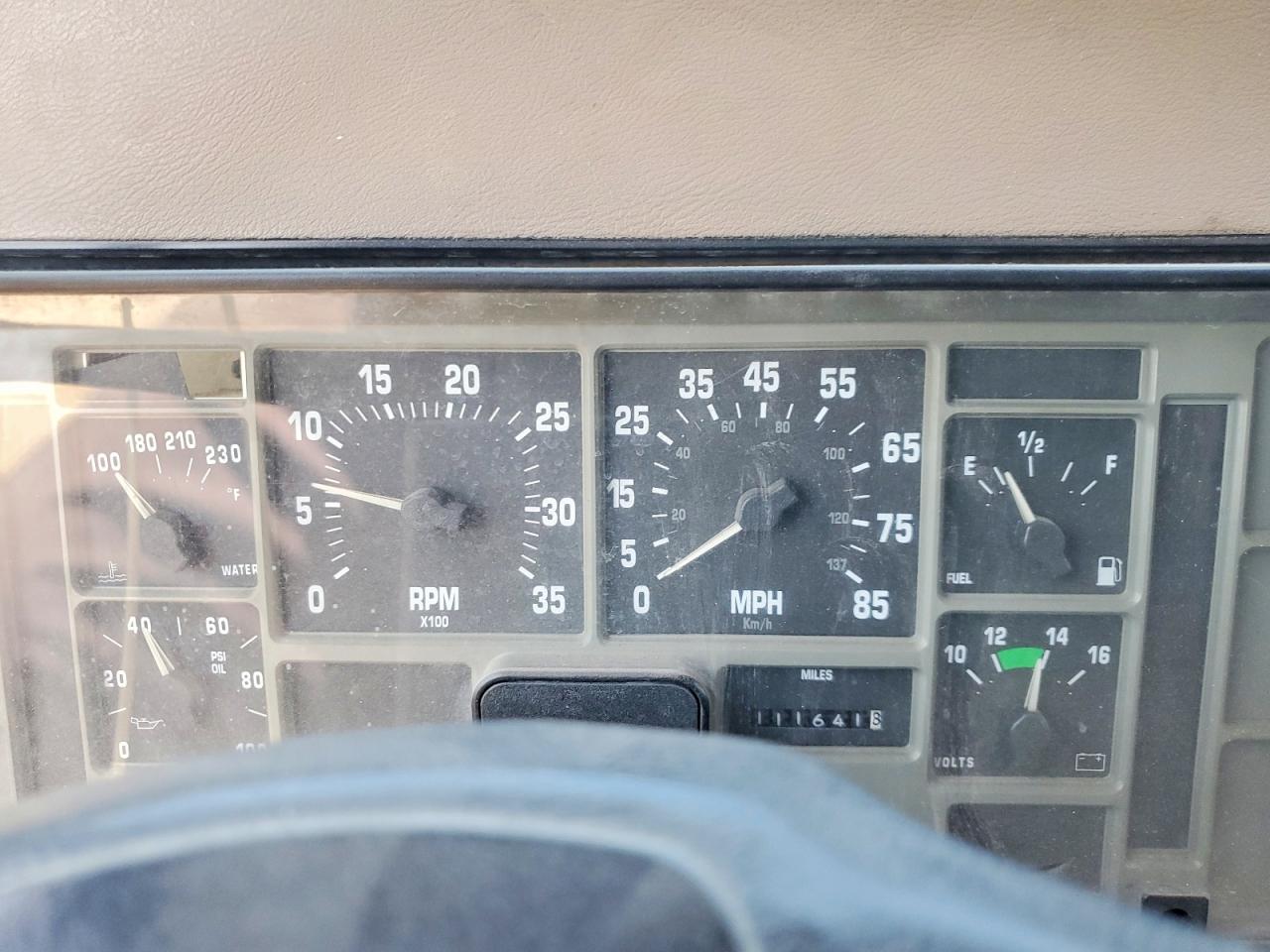 1995 INTERNATIONAL 4000 SERIE