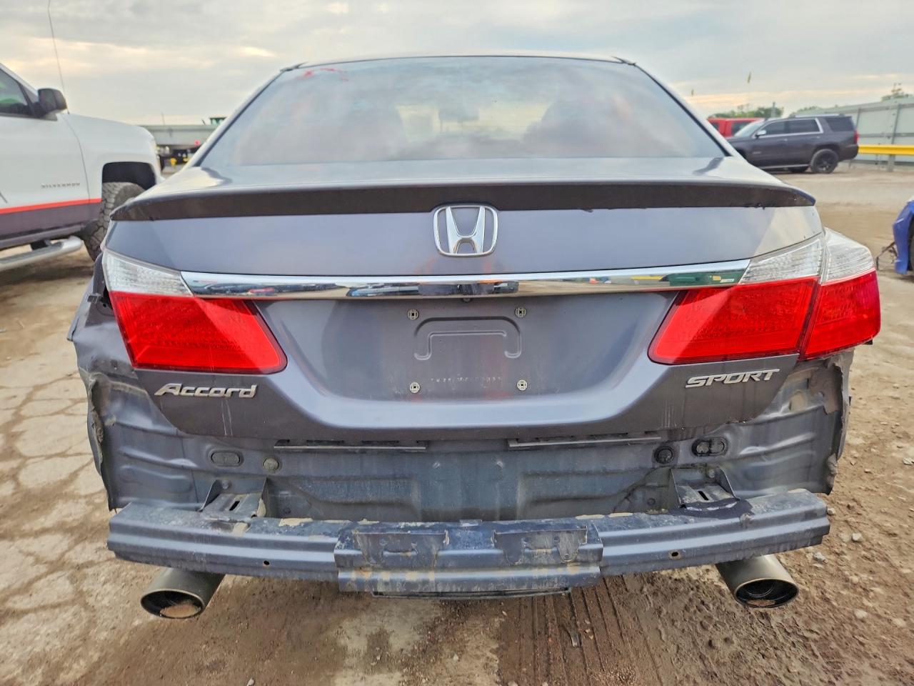 2015 HONDA ACCORD