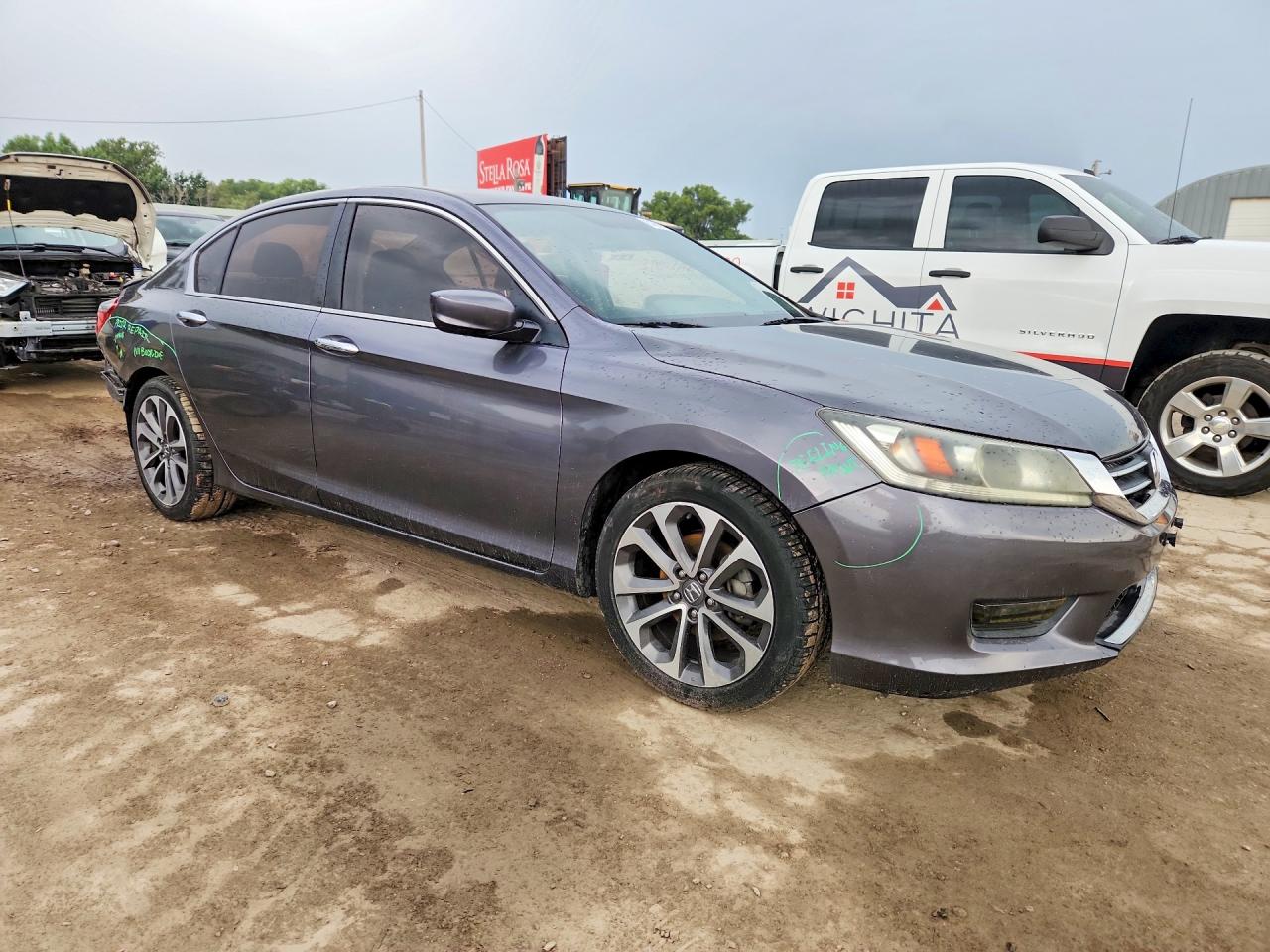2015 HONDA ACCORD