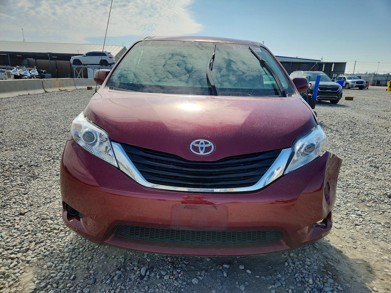 2013 TOYOTA SIENNA