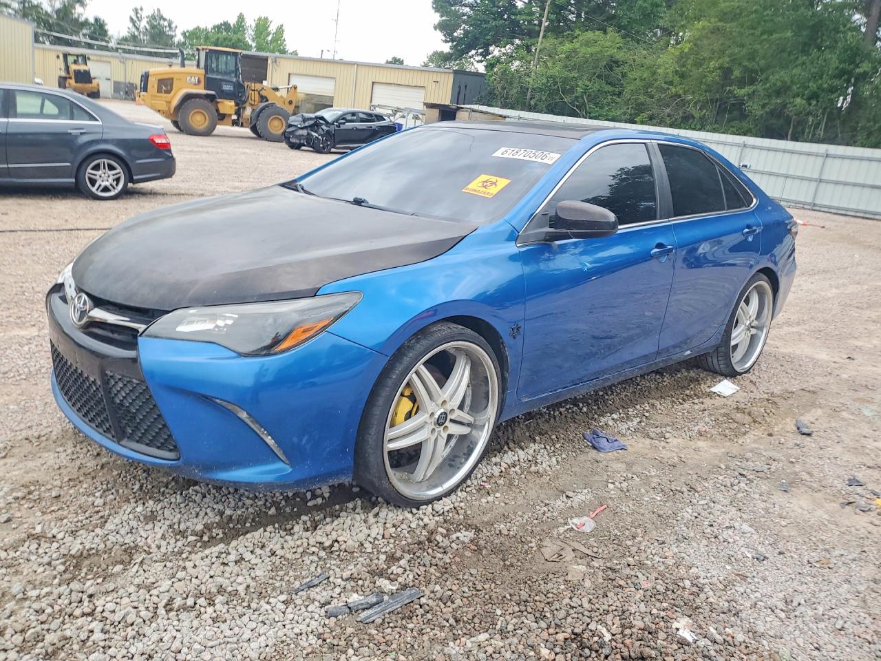 2016 TOYOTA CAMRY