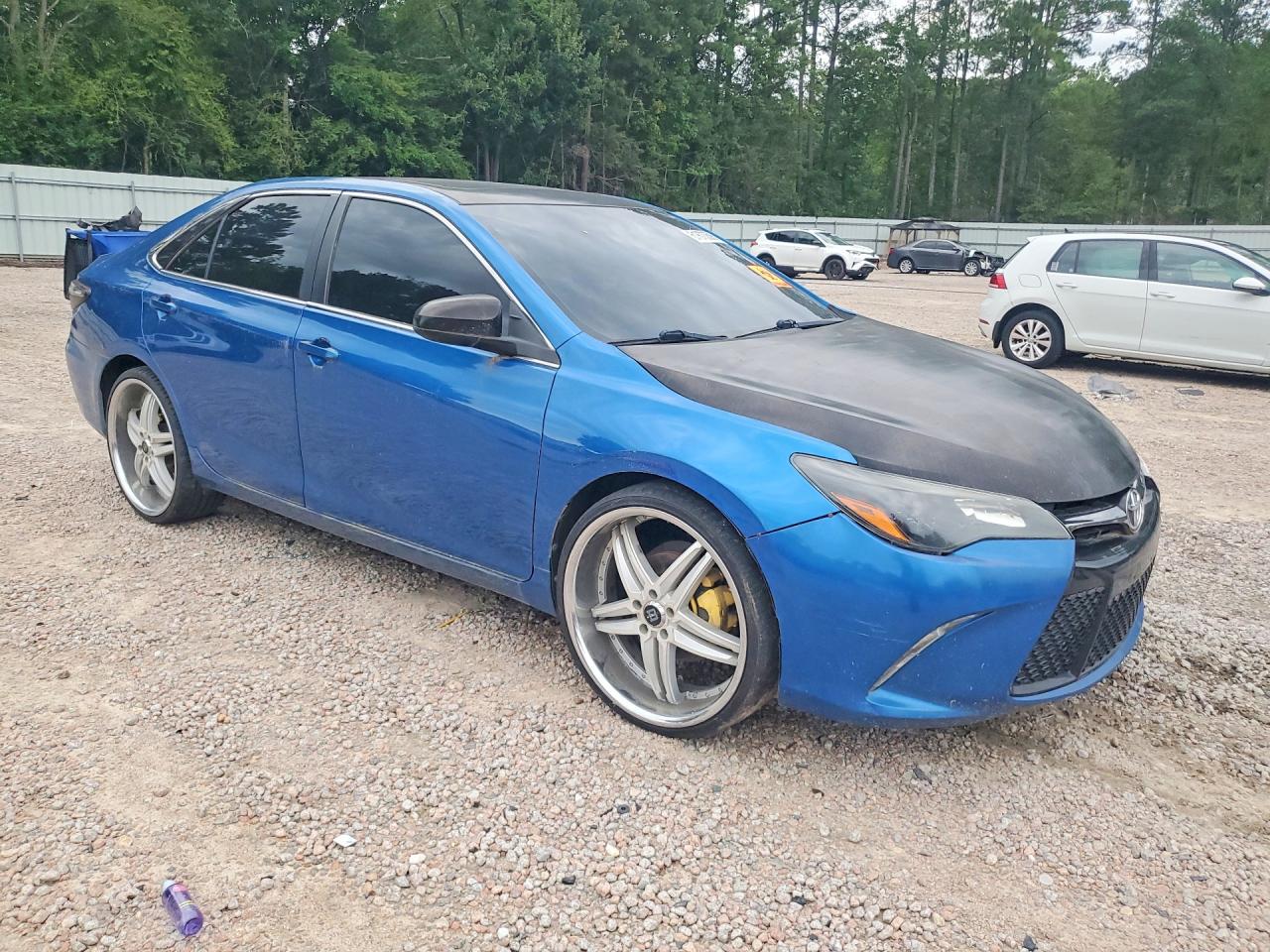 2016 TOYOTA CAMRY