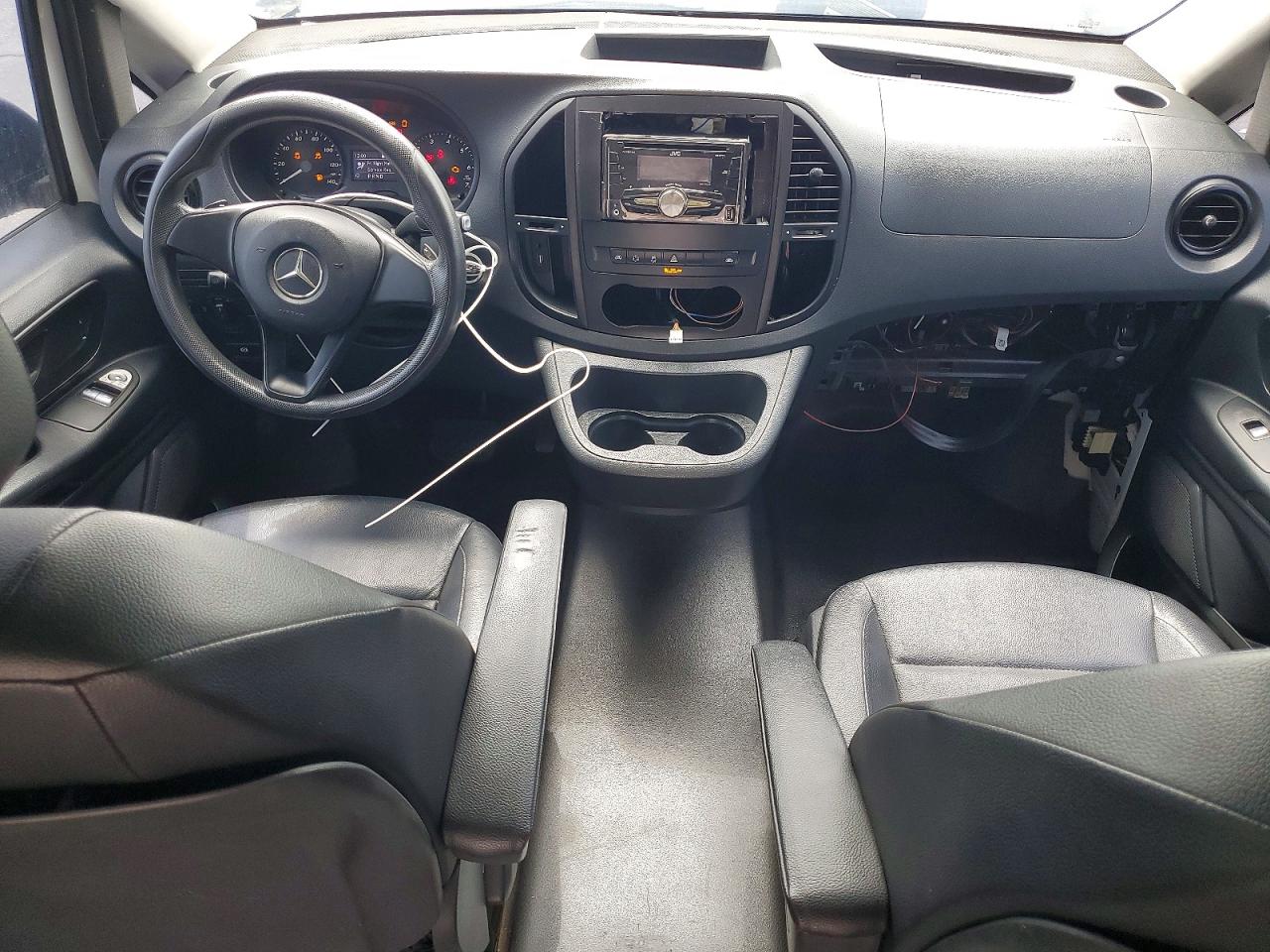 2016 MERCEDES-BENZ METRIS