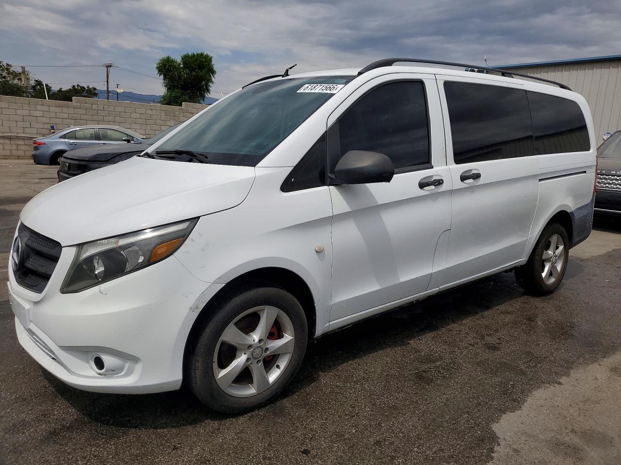 2016 MERCEDES-BENZ METRIS