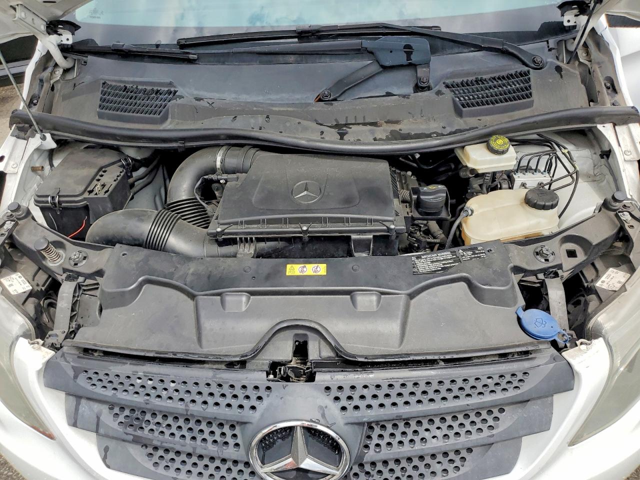 2016 MERCEDES-BENZ METRIS