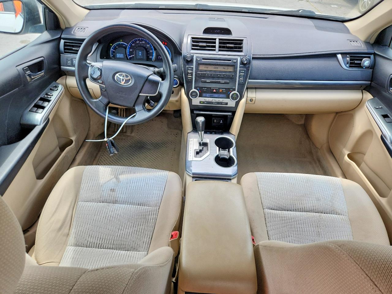 2012 TOYOTA CAMRY SOLA