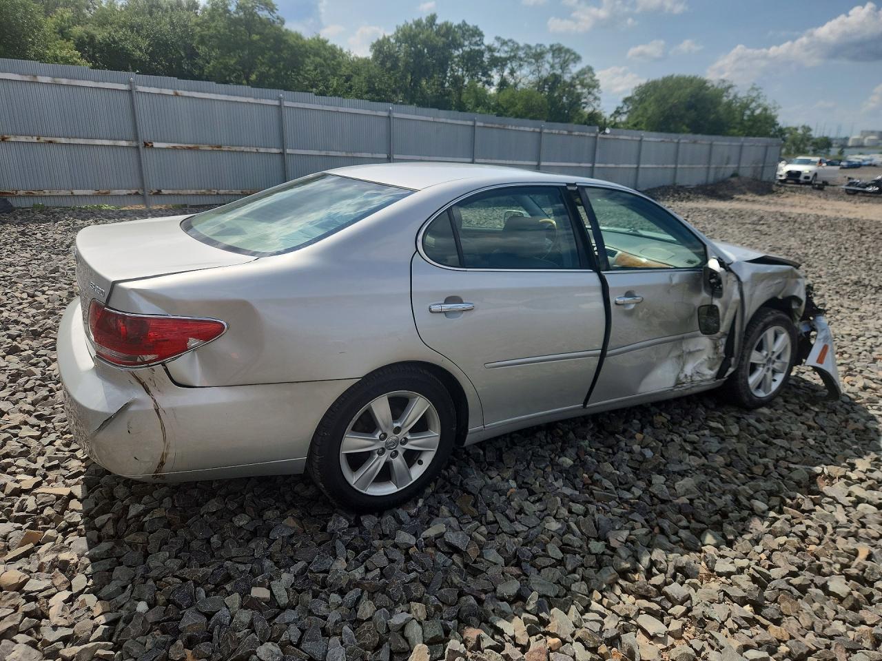 2005 LEXUS ES330